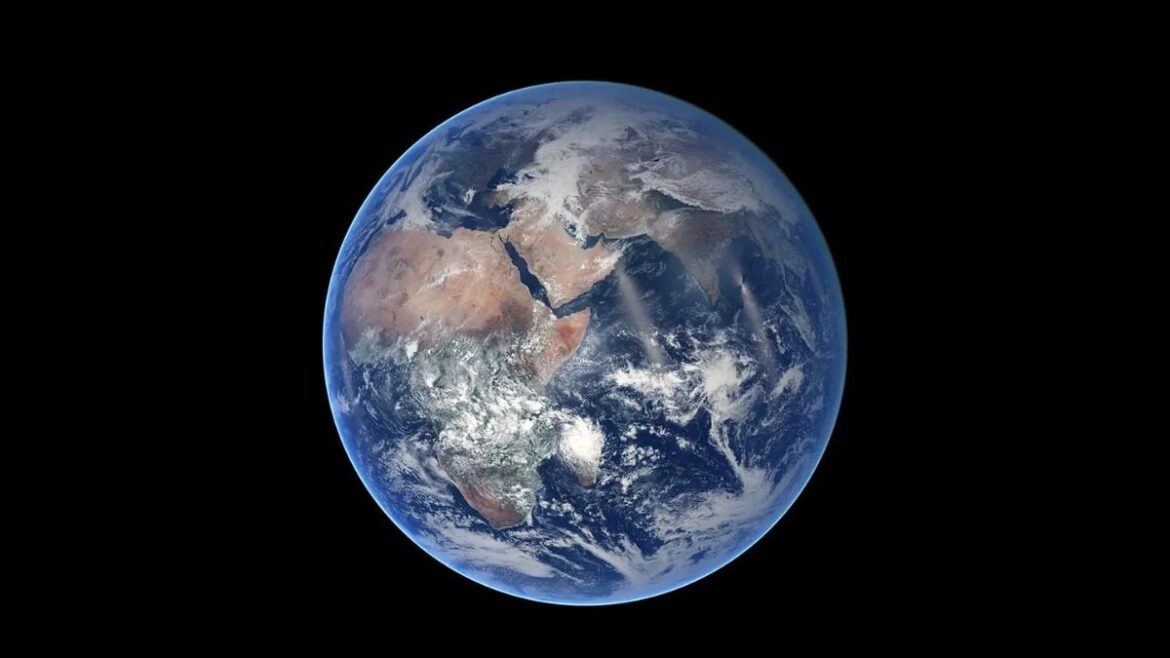 Earths-Spin-to-Speed-Up-Briefly-Causing-Shorter-Days-This.jpg