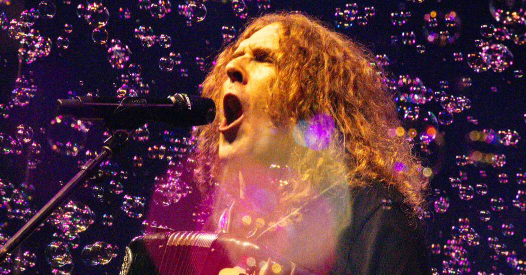 Weird-Al-Is-Enjoying-His-Rock-Star-Moment.jpg