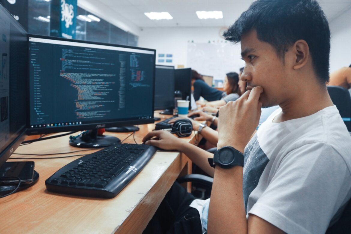 1756469706_Frequent-use-of-AI-may-hinder-students-academic-performance-scaled.jpg