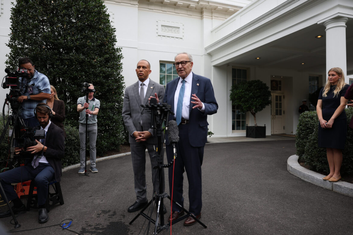 No-deal-at-White-House-shutdown-summit-but-Trump-broaches-scaled.jpg